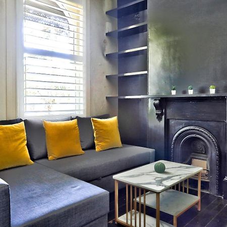 Unique 2 Bedroom House Pyrmont 2 E-Bikes Included Sydney Luaran gambar