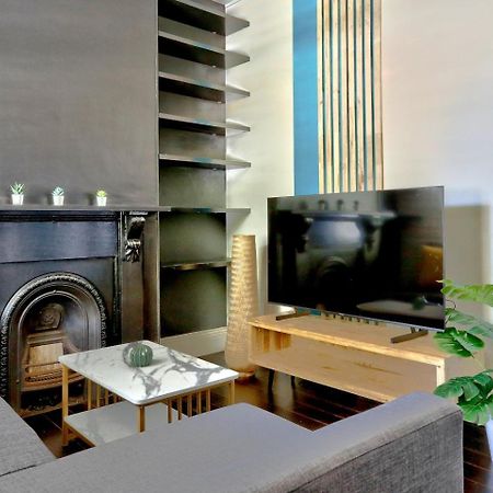 Unique 2 Bedroom House Pyrmont 2 E-Bikes Included Sydney Luaran gambar